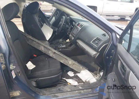 2017 Subaru Legacy 2.5I z USA, uszkodzony, nr VIN 4S3BNAB65H3064983